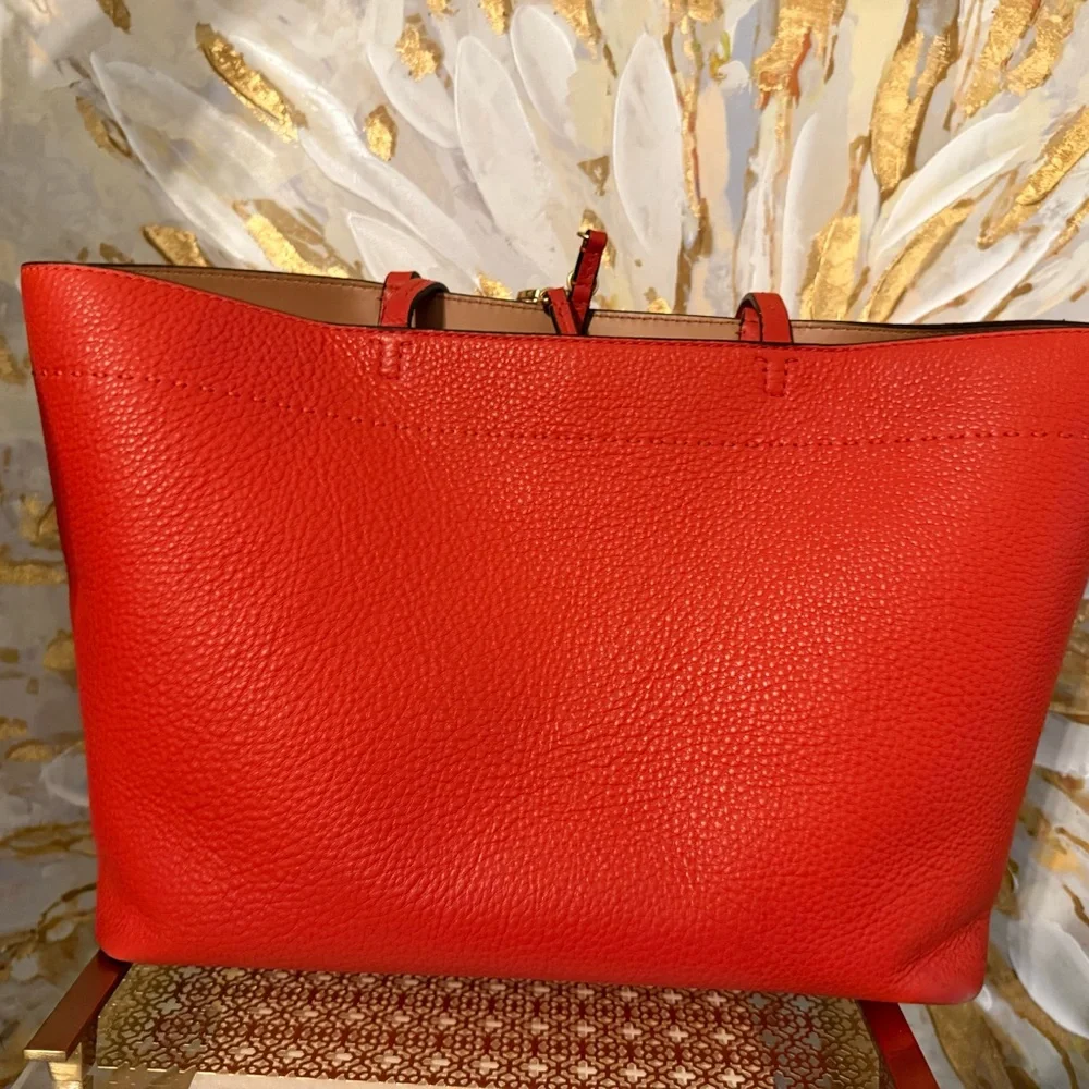 Tory Burch McGraw - Picture 9 of 12